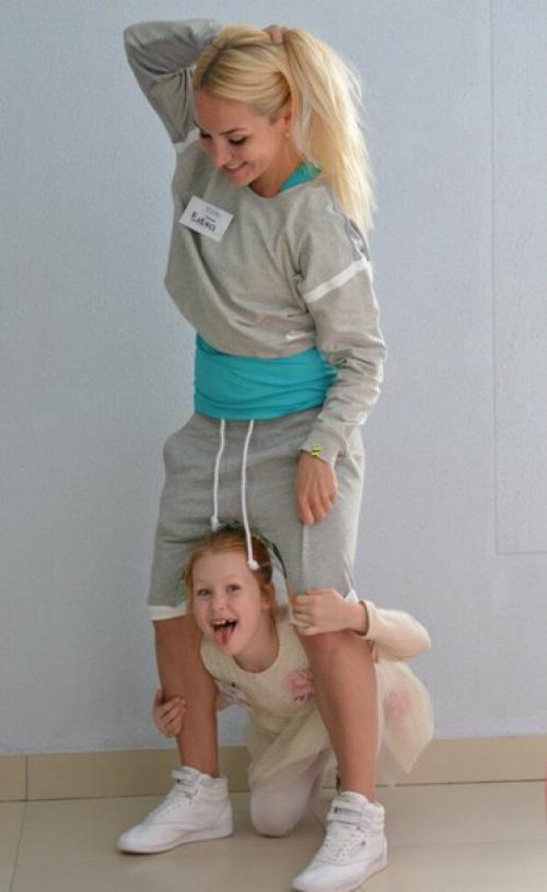 Столкнулась с тем, что многие мамочки каменной Горки хотят ходить на тренировки в фитнес - клубы, но не могут этого сделать из - за детей. 04 Столкнулась с тем, что многие мамочки каменной Горки хотят ходить на тренировки в фитнес - клубы, но не могут этого сделать из - за детей. 04