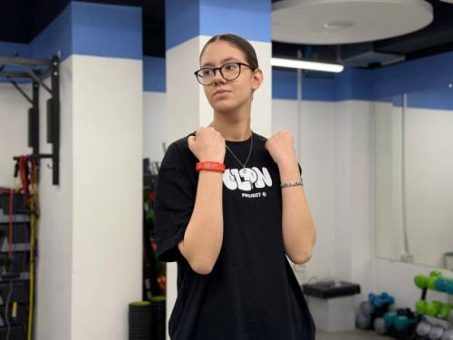 В рамках акции Родительский Урок учащиеся 8 Г класса совместно с классным руководителем а. Е. Семёновым посетили фитнес-клуб Olympus North. 06