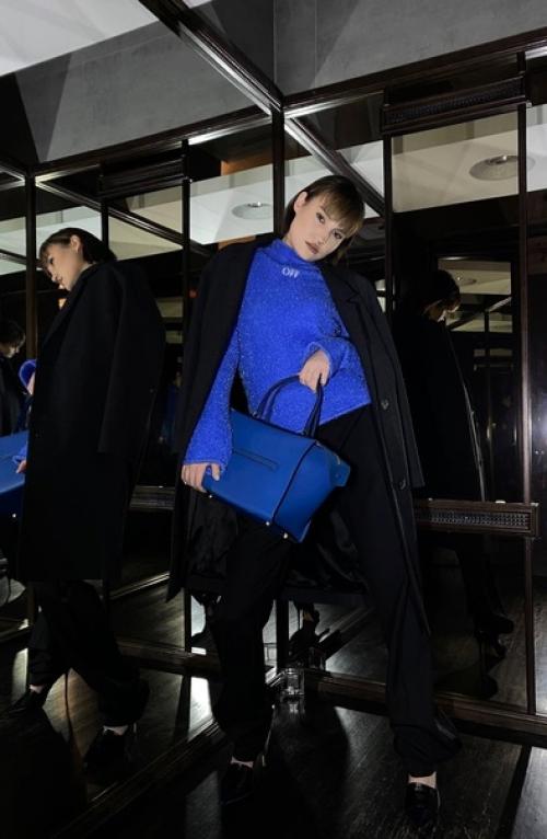 Катя в рекламной съемке для Instagram. 01