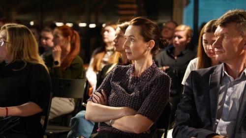 Как достичь целей организации за счет мотивации сотрудников? 03 Как достичь целей организации за счет мотивации сотрудников? 03