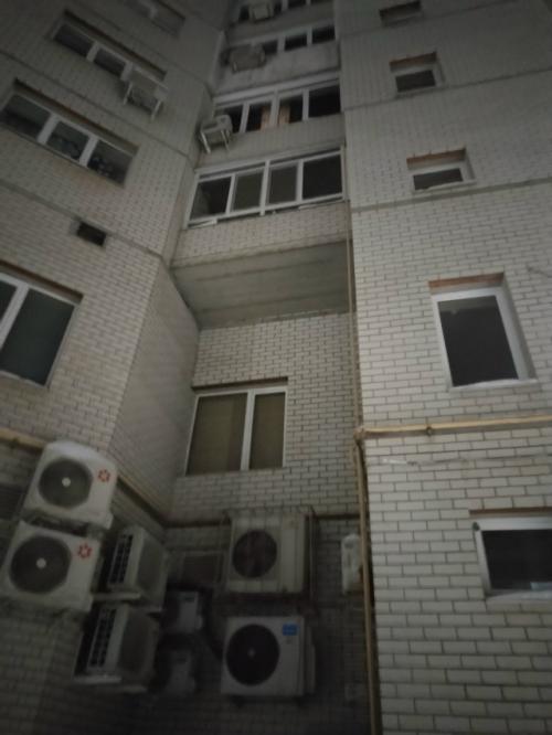 Здравствуйте всем.  Подскажите кто может встречался с такой проблемой как фитнес зал в престроенном к дому помещение. 01