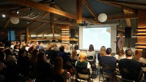 Как достичь целей организации за счет мотивации сотрудников? 04 Как достичь целей организации за счет мотивации сотрудников? 04