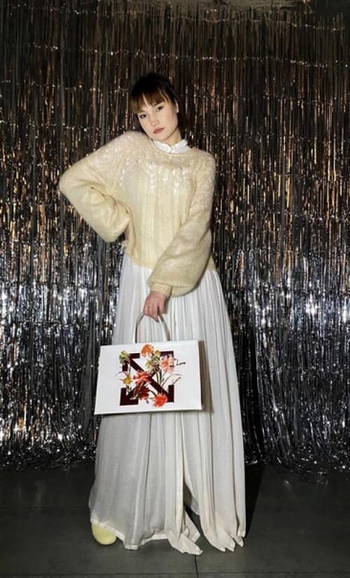 Катя в рекламной съемке для Instagram. 04