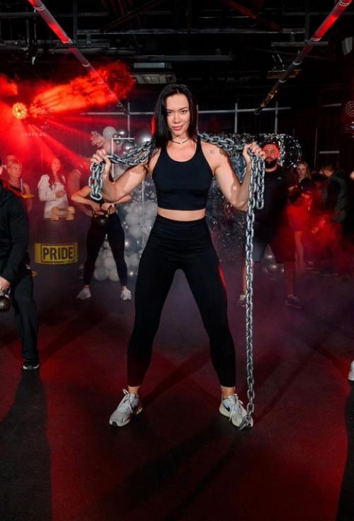 Фитнес - тренер из Батайска рассказала, как привести себя в форму после новогодних праздников. 01