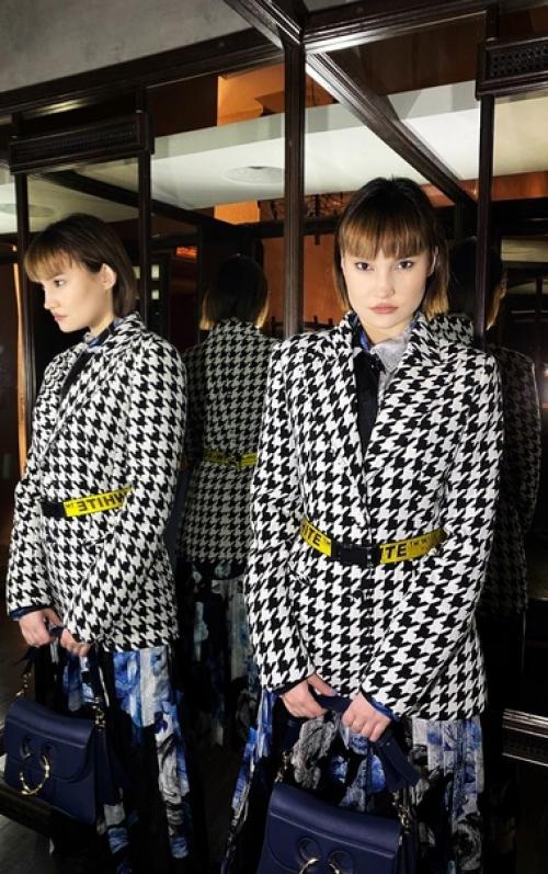 Катя в рекламной съемке для Instagram. 05