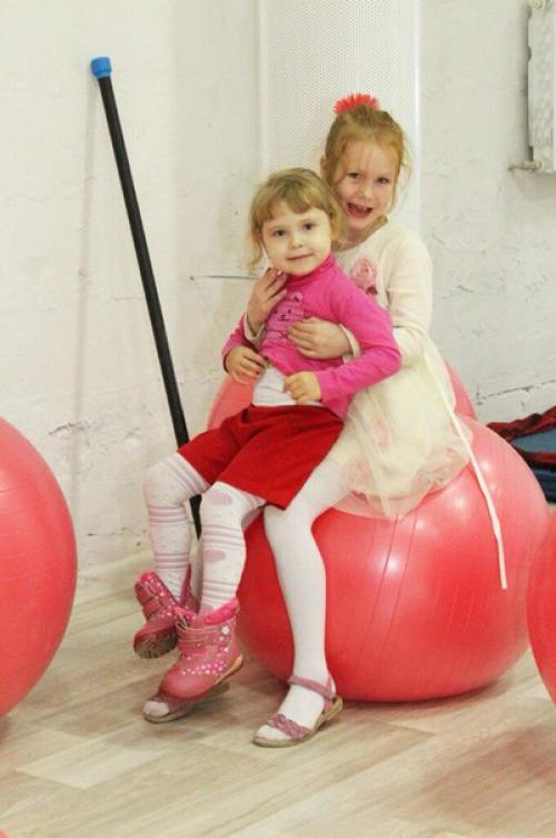 Столкнулась с тем, что многие мамочки каменной Горки хотят ходить на тренировки в фитнес - клубы, но не могут этого сделать из - за детей. 01 Столкнулась с тем, что многие мамочки каменной Горки хотят ходить на тренировки в фитнес - клубы, но не могут этого сделать из - за детей. 01