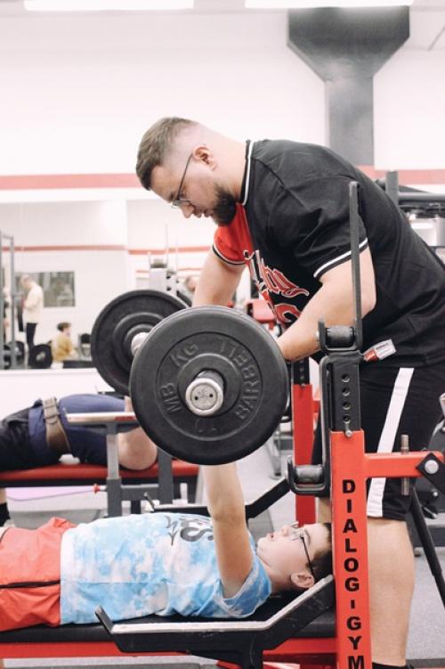 Привет, я тренер для крутых малышей! 01