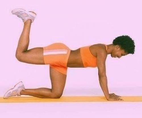 Упражнения для упругой попы и стройных ножек? 02