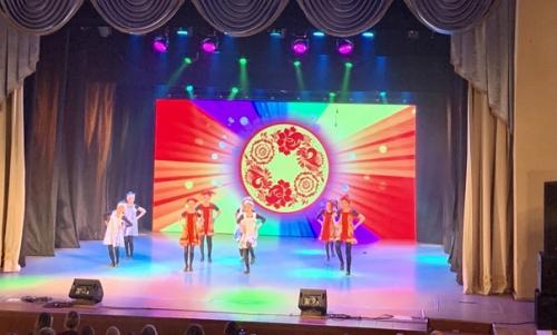 Дорогие женщины, милые мамы, всех вас с днём матери поздравляет районный центр внешкольной работы с. выльгорт. 03