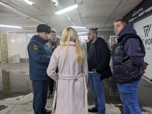 В здании фитнес-клуба GW - Fitness прошла тренировочная эвакуация с привлечением пожарно - спасательной техники. 09