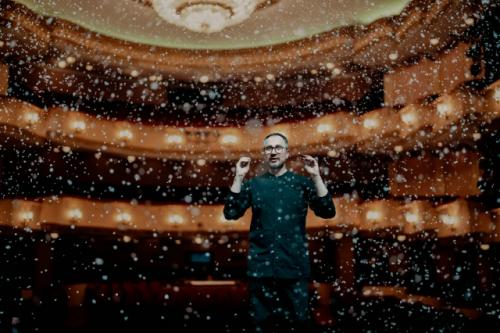 16 ноября - счёт в пользу главного художника театра имени Евгения Вахтангова, заслуженного художника России Максима обрезкова - 5: 0! 04 16 ноября - счёт в пользу главного художника театра имени Евгения Вахтангова, заслуженного художника России Максима обрезкова - 5: 0! 04