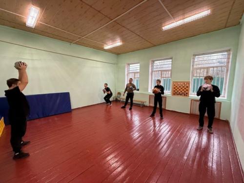 Ученики дудкинской школы примерили роль фитнес - тренеров. 03 Ученики дудкинской школы примерили роль фитнес - тренеров. 03