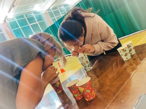 Фитнес - это не просто про тренировки, это еще и про дружбу, хорошую компанию и веселое настроение. 06