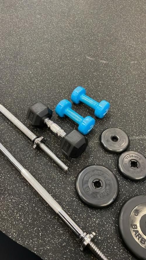 Фитнес (силовые тренировки), джампинг пошел третий месяц моих тренировок ( два раз в неделю). 04