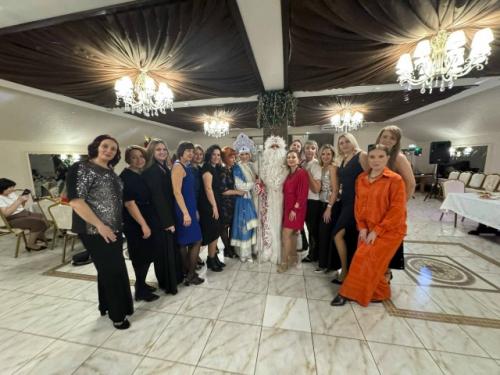 Замечательный новогодний вечер в кругу фитнес девчонок! 08