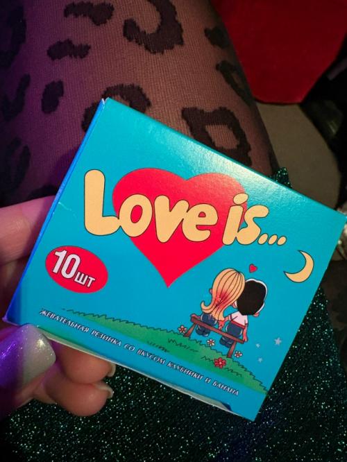 Корпоратив фитнес клуба World Class Мытищи проходит в стиле 90-х. спортсмены и тренеры постарались и оделись соответственно. 02