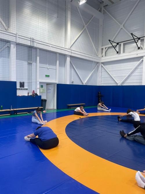 При написании проекта было заложено 20 мероприятий, одними из них были утренние зарядки в трех муниципалитетах. 03