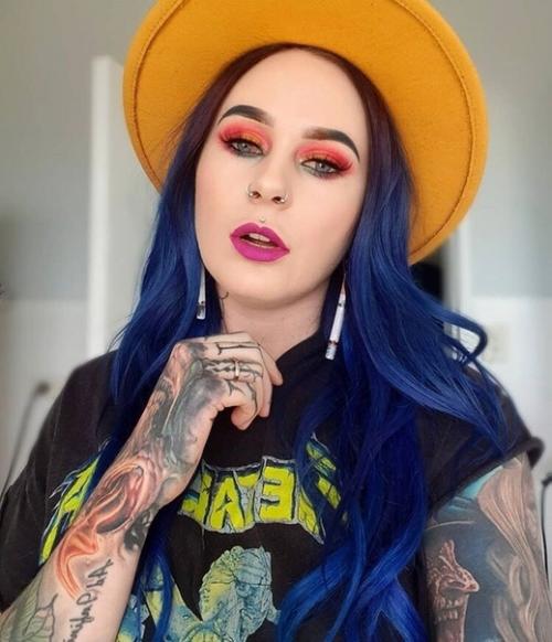 Эта девушка самый татуированный врач! 02