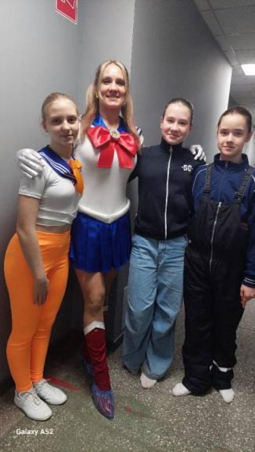 Вчера 8 февраля 2025 Г. был прекрасный, счастливый, спортивный, веселый день. 08 Вчера 8 февраля 2025 Г. был прекрасный, счастливый, спортивный, веселый день. 08