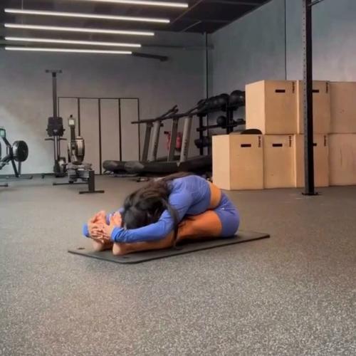 Расслабляющая растяжка после тренировки или как отличный способ стресс снять. 07