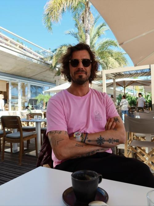 Живу Один, с Кошками. 03