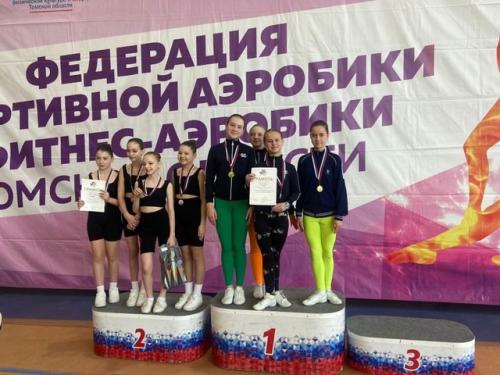 Вчера 8 февраля 2025 Г. был прекрасный, счастливый, спортивный, веселый день. 05 Вчера 8 февраля 2025 Г. был прекрасный, счастливый, спортивный, веселый день. 05