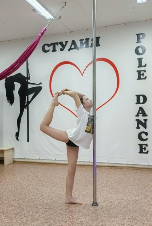 Регулярная растяжка делает мышцы гибкими и эластичными, убирает скованность в движениях. 07