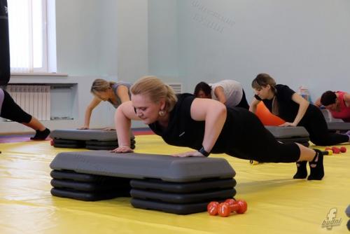 Физкультурно - оздоровительный комплекс Фатеж стал притяжением для многих жителей района. 07