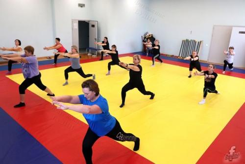 Физкультурно - оздоровительный комплекс Фатеж стал притяжением для многих жителей района. 02