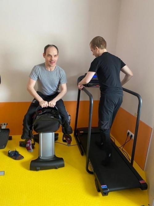 Тренировки на живой лошади не каждому доступны. 01