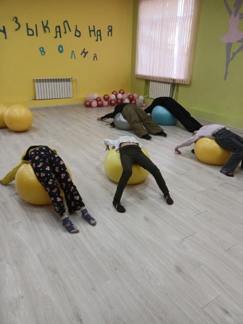 Спортивная суббота.  Мастер - класс по фитнесу для мальчиков и девочек. 01