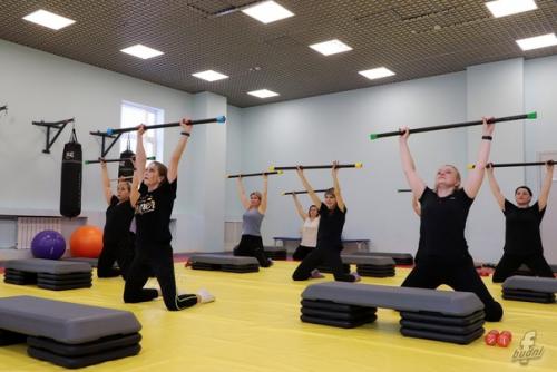 Физкультурно - оздоровительный комплекс Фатеж стал притяжением для многих жителей района. 08