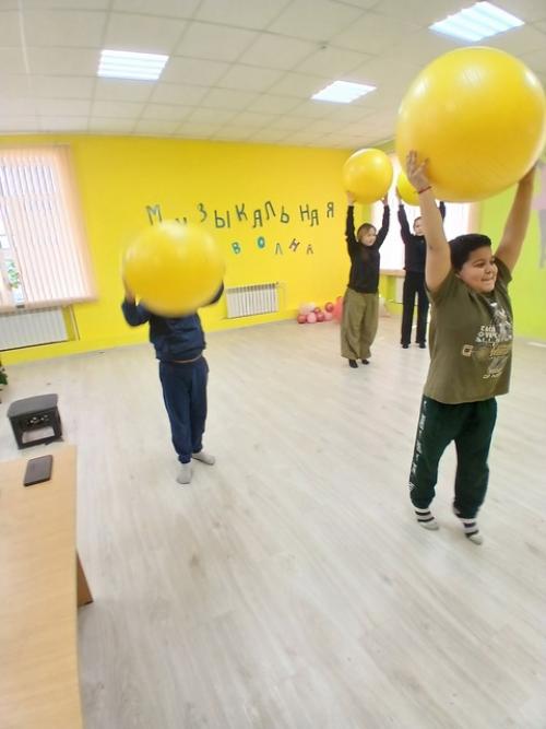 Спортивная суббота.  Мастер - класс по фитнесу для мальчиков и девочек. 03