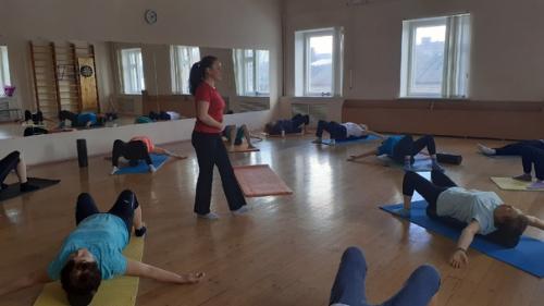 Занятие фитнесом - это прекрасный способ быть в хорошей спортивной форме, это ключ к активному образу жизни и хорошему настроению. 08