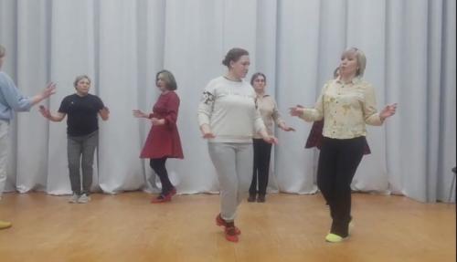 Работа с населением, детьми, приобщение людей к искусству, к народным национальным традициям, это главная цель работников культуры. 05