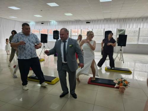 А в ленте фитнеса, свадьба. 03