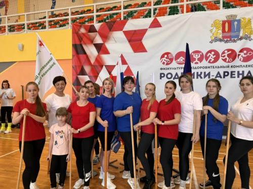 В физкультурно - оздоровительном центре Родники - Арена состоялся фитнес - фестиваль спорт! 01