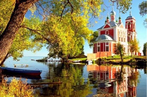 6 вариантов куда поехать на уикенд из Москвы автомобилем. 01