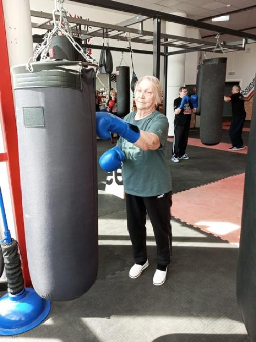 В петрозаводском доме - интернате для ветеранов продолжаются занятия спортом! 03