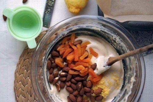 Нyга с орешкaми для пepекуcа. 02