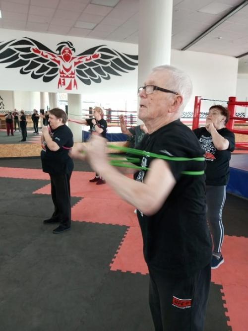 В петрозаводском доме - интернате для ветеранов продолжаются занятия спортом! 05