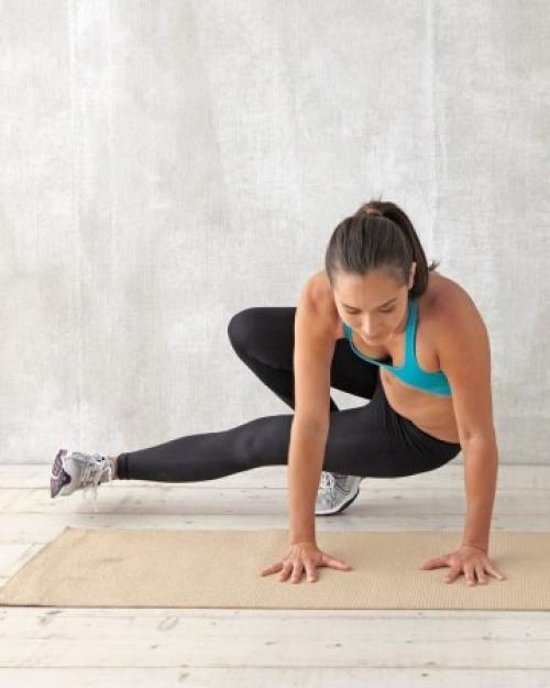 6 упражнения для тренировки пресса: готовимся к выходу в купальнике? 04