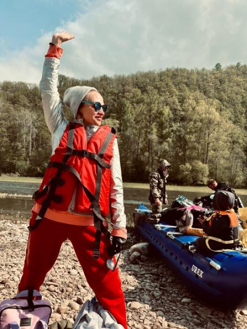 Возить в багажнике своего мексиканца и бархатные чёрные шпильки и резиновые сапоги, а вдруг, он самый! 04