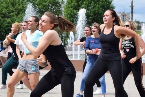 1 июня стартовали занятия по фитнесу. 07 1 июня стартовали занятия по фитнесу. 07