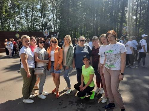 10 000 шагов к жизни- под таким названием 25 июня в городском парке прошла всероссийская акция, приуроченная ко дню молодёжи. 01