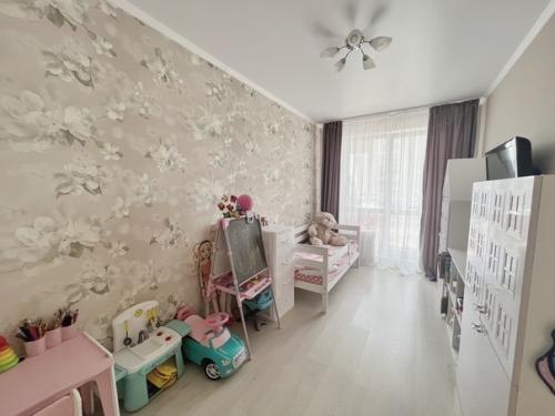 Мы продаем нашу уютную, светлую квартиру в ЖК Король Плаза на комсомольском проспекте, 80. 02