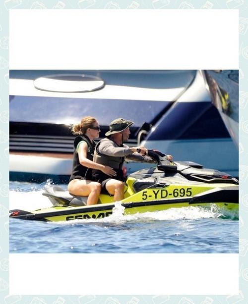 Испания.  Роза хантингтон и Джейсон стэтхэм в прекрасной спортивной форме несмотря на возраст. 09