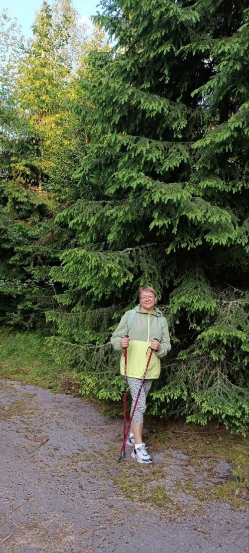 В наше время компьютерных технологий, люди стали меньше двигаться. 02