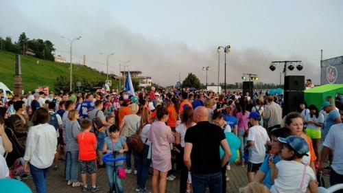 Вчера в Ижевске прошел незабываемый праздник для всех любителей бега - ночной забег Беги со Мной. 05