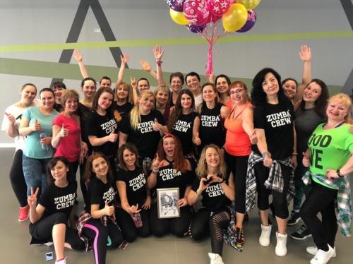 Однажды наступает момент, когда оттягивая его каждый раз, ты понимаешь, что пора пора поблагодарить и рассказать о своих планах. 08